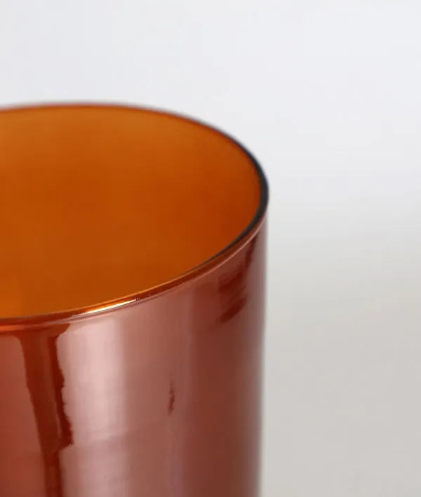 KITHA oranje vaas met doorschijnende glazen afwerking