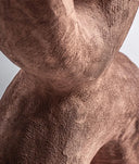 Jarrón MEZIN elaborado en cerámica con acabado en color marrón