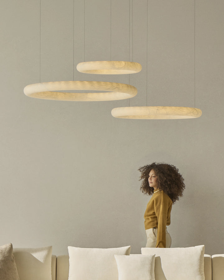 Lámpara de techo Halo (cosmo) en ambiente decorado