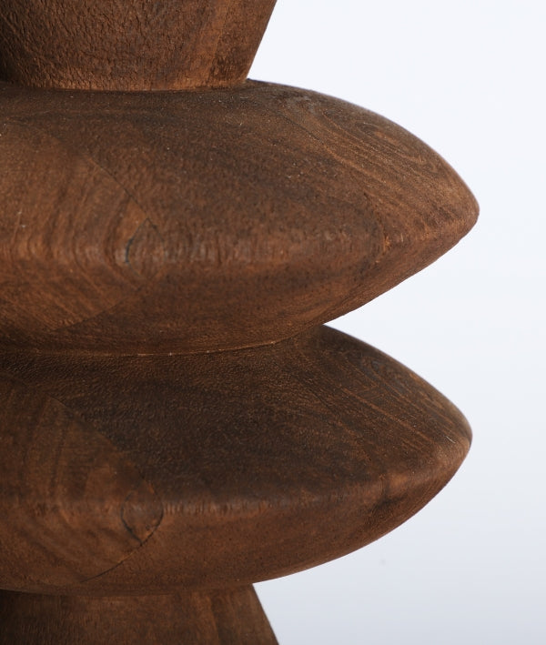 LÁMPARA DE SOBREMESA SHAMA geometría, calidez y carácter natural