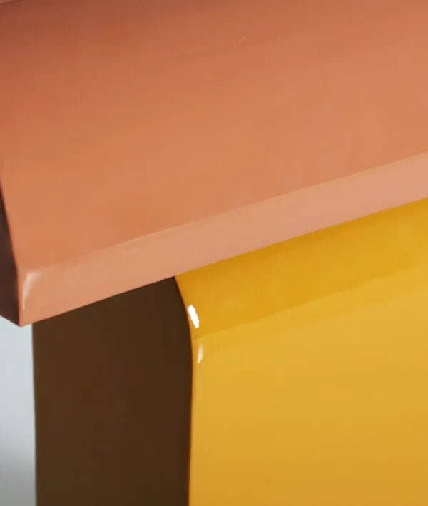 LÁMPARA DE MESA VEZIA modernidad y color con estilo sofisticado en amarillo - Lámparas de mesa - El Workshop - hierro