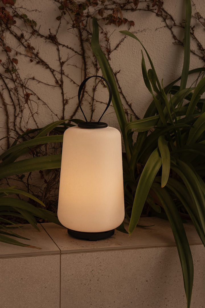 lámpara portátil recargable de exterior de textil y polietileno blanco ø20 x 34 cm 12 w ip54