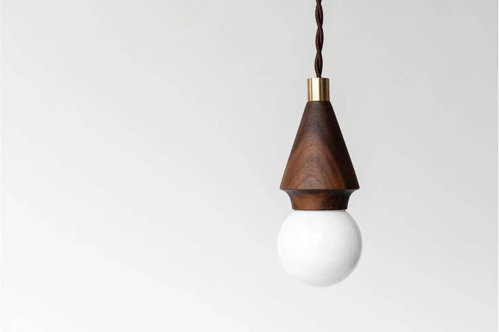 Lámpara colgante Chondhi - Lámpara - El Workshop - madera - oscura