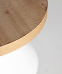 MESA AUXILIAR MORIAT diseño contemporáneo en blanco y hierro