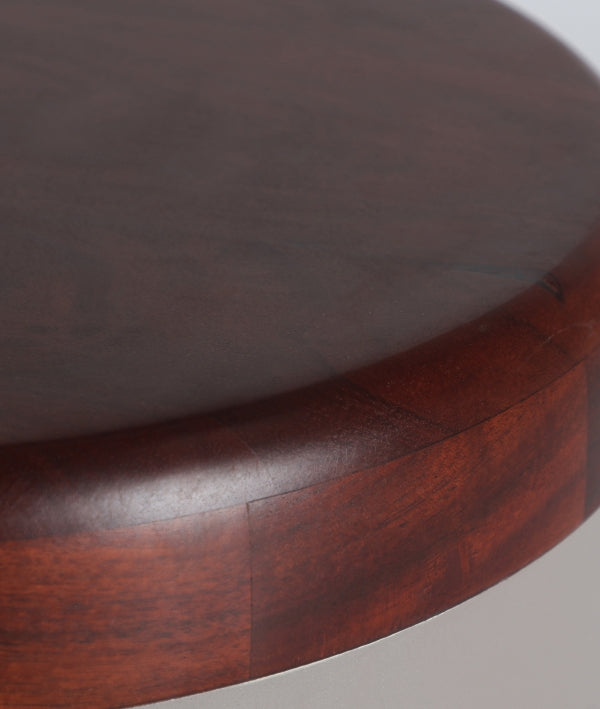 MESA AUXILIAR OAKY escultura de luz con calidez natural