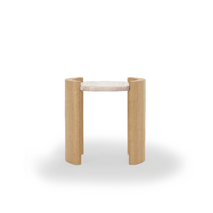 Mesa auxiliar Volga en madera y mármol travertino en ambiente decorado (3)