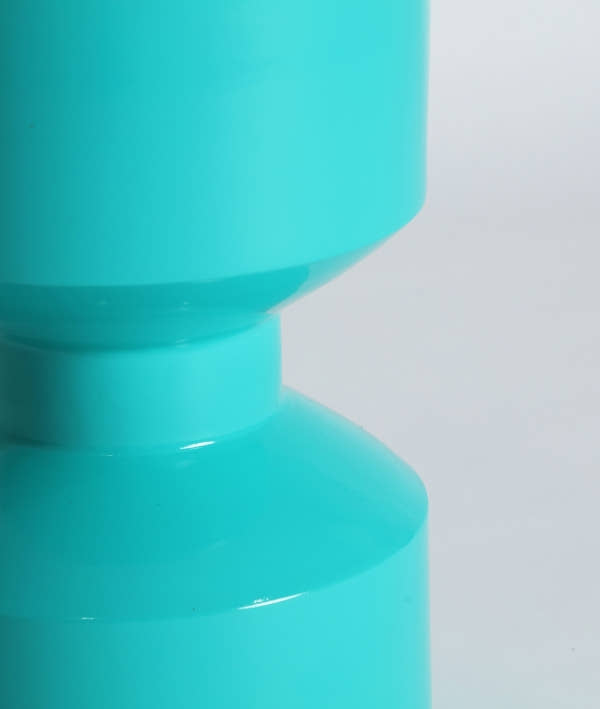 POP SIDE TABLE in bright turquoise