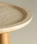 Mesa auxiliar VIDEIX sobre y base de madera de abedul en marrón