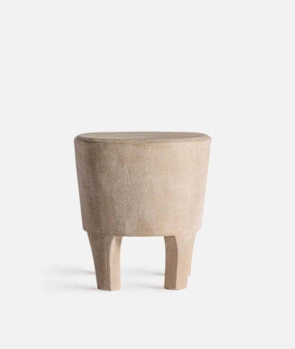 Mesa auxiliar WERLE redonda de madera en marrón claro