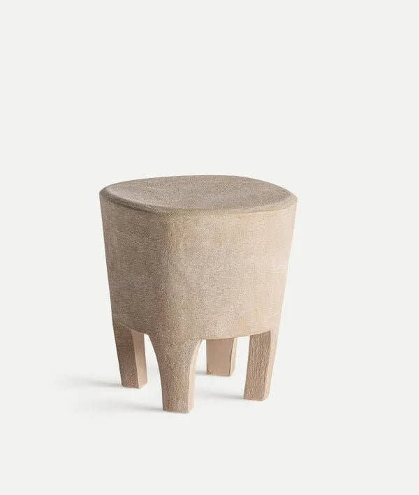 Mesa auxiliar WERLE redonda de madera en marrón claro - Mesas auxiliares - El Workshop - madera mdf