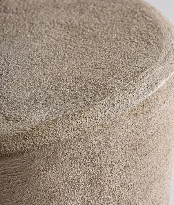 Mesa auxiliar WERLE redonda de madera en marrón claro - Mesas auxiliares - El Workshop - madera mdf