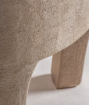 Mesa auxiliar WERLE redonda de madera en marrón claro