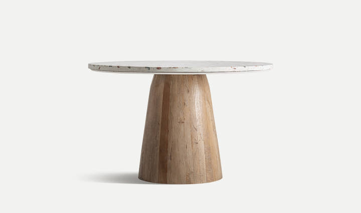 LAUTREC DINING TABLE: Nordic elegance and natural presence