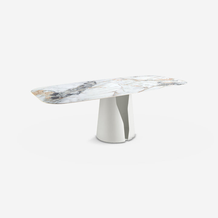 Mesa comedor ovalada barril mármol porcelánico y acero blanco sobre fondo gris de estudio