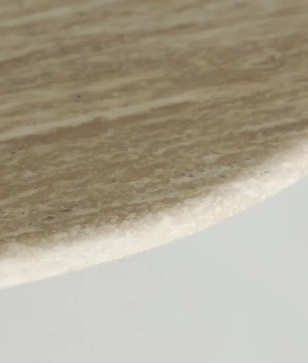 EETTAFEL VERONA Hout in donkere tint en synthetisch marmer