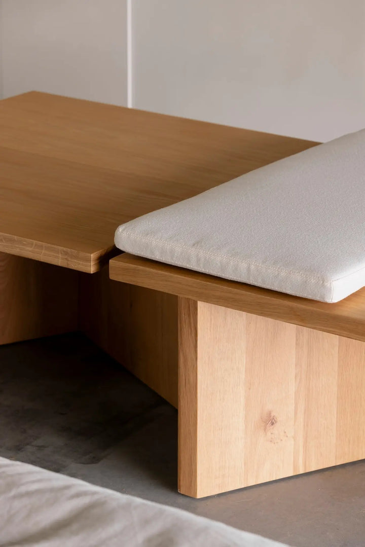 mesa de centro para living de roble macizo color claro de diseño
