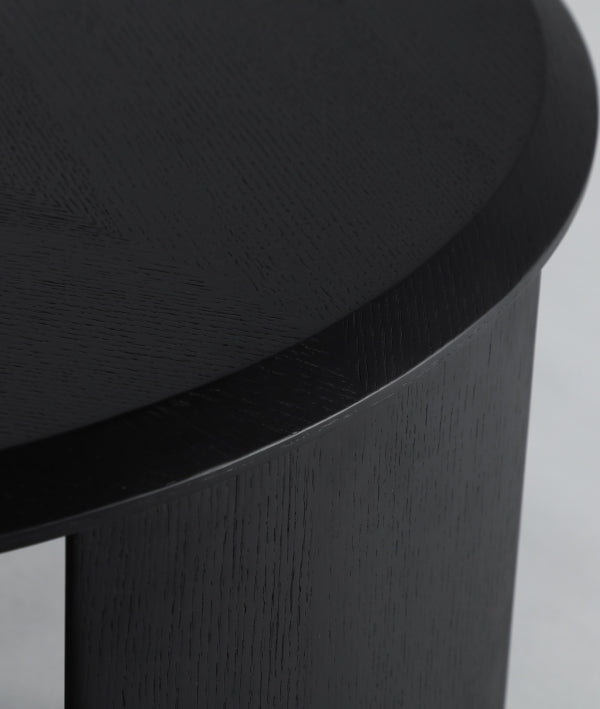 MESA DE CENTRO ISLAY de madera en negro profundo