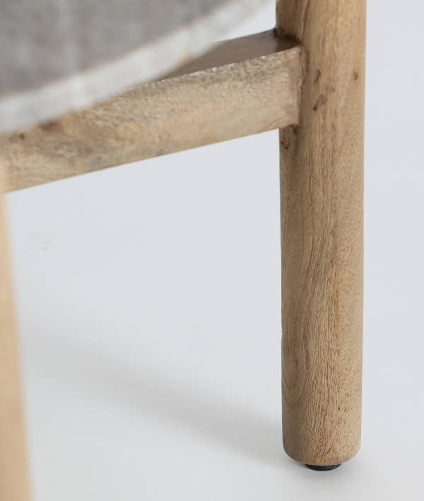 LACAUNE COFFEE TABLE: understated elegance and natural harmony