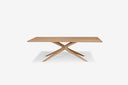 mesa de comedor estilo mid century madera clara