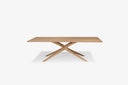 mesa de comedor estilo mid century madera clara