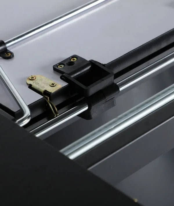 MESA NEGRA MELAMINA NEGRA EXTENSIBLE LIZANT - Mesas de comedor - El Workshop - melamina