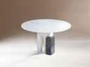 mesa de comedor redonda de marmol blanco y negro dovain studio 