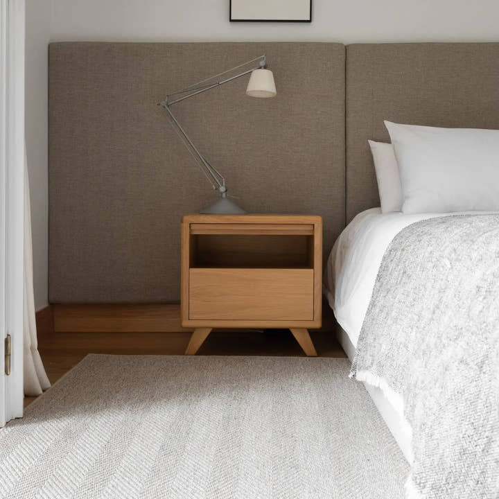 Mesita de noche Leonor - Mesitas de noche - El Workshop - Madera de roble