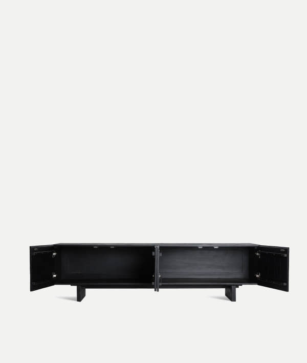 BOULOC TV UNIT: modernity and geometric presence