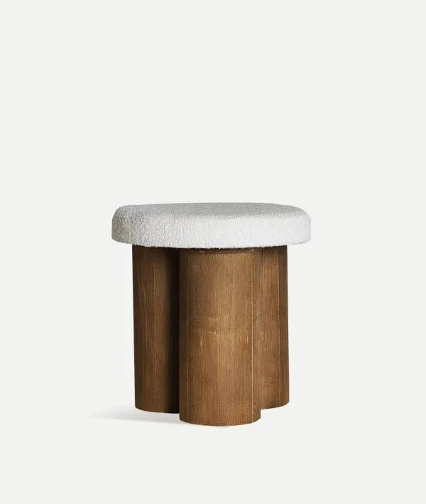 Reposapiés HOEK de madera de mango marrón natural con asiento en tela blanca - Reposapiés y puffs - El Workshop - madera mdf