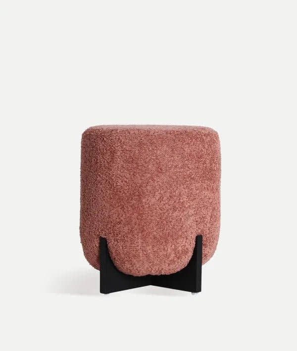 REPOSAPIÉS LEMUY POLIESTER ROSA PATAS NEGRAS - Reposapiés y puffs - El Workshop - poliéster