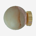 Aplique de parede Royal Simple - base de latão polido mate e bola de alabastro