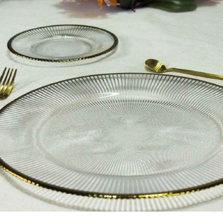 Geslepen kristalset met onregelmatige vorm en gouden rand