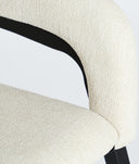 SILLA AREN diseño contemporáneo y ligereza visual en blanco roto