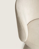 Silla Aura en tela (tapizado) en ambiente decorado
