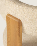 Silla Lea en fresno en ambiente decorado