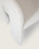 Silla Vera en tapizado dolmen creme en ambiente decorado