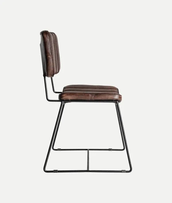 Silla ISSERT marrón en cuero marrón y patas negras - Sillas - El Workshop - cuero