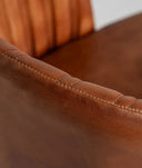 Silla LUARD tapizado en piel cuero marrón y patas negras