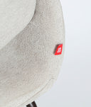 SILLA NOOR silueta envolvente y calidez contemporánea