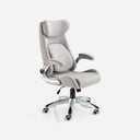 Silla oficina giratoria tela gris sobre fondo gris de estudio