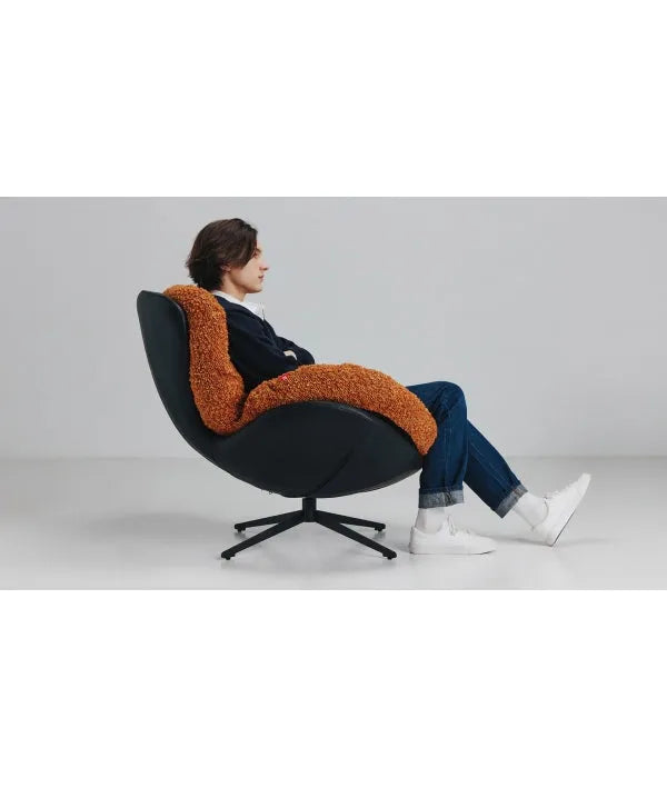 DRAAIBARE STOEL MARRAKECH comfortabele draaistoel met eigentijdse stijl in zwart met afwerking