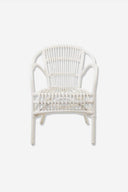 Sillón Peñíscola blanco sobre fondo gris de estudio