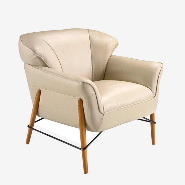 Sillón piel arena, foto de producto sobre fondo gris de estudio