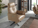 sillón reclinable en piel natural tono beige, respaldo alto, brazos cómodos y base giratoria negra