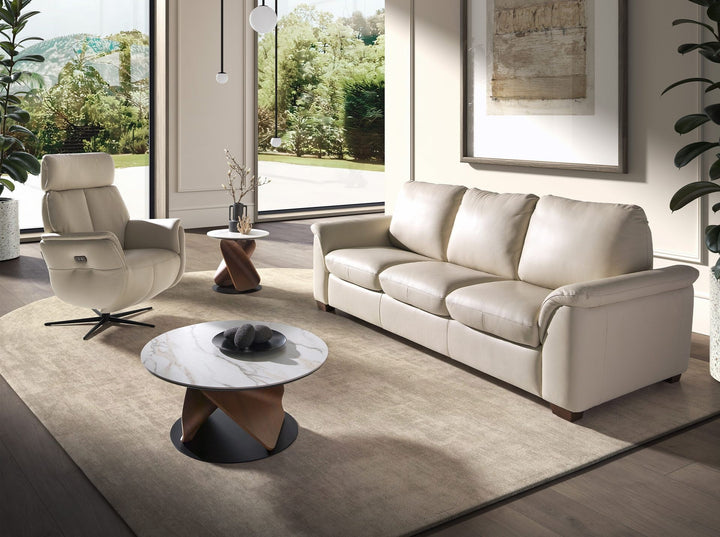 Sofá cama 3 plazas piel gris perla en ambiente decorado (2)