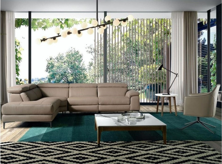 Sofá chaise longue relax izquierda piel visón sobre fondo gris de estudio (2)