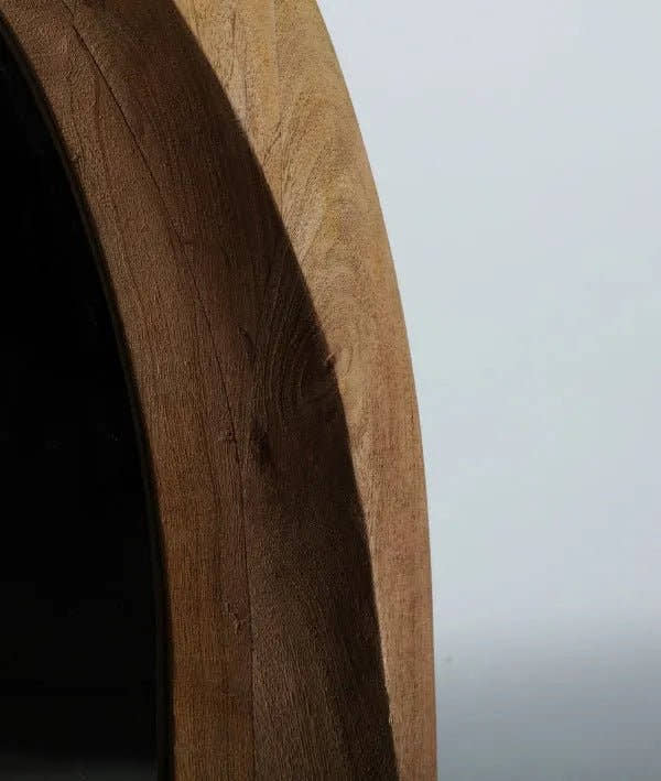 ESPEJO OVALADO DE MADERA MACIZA SJELD distingue por su diseño natural y auténtico - Espejos - El Workshop - madera de mango