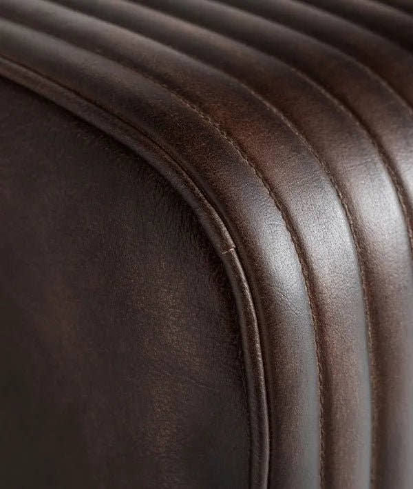 Reposapiés GLADYS tapizado en cuero marrón de alta calidad - Reposapiés y puffs - El Workshop - cuero