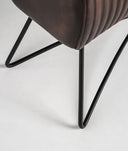 Reposapiés GLADYS tapizado en cuero marrón de alta calidad